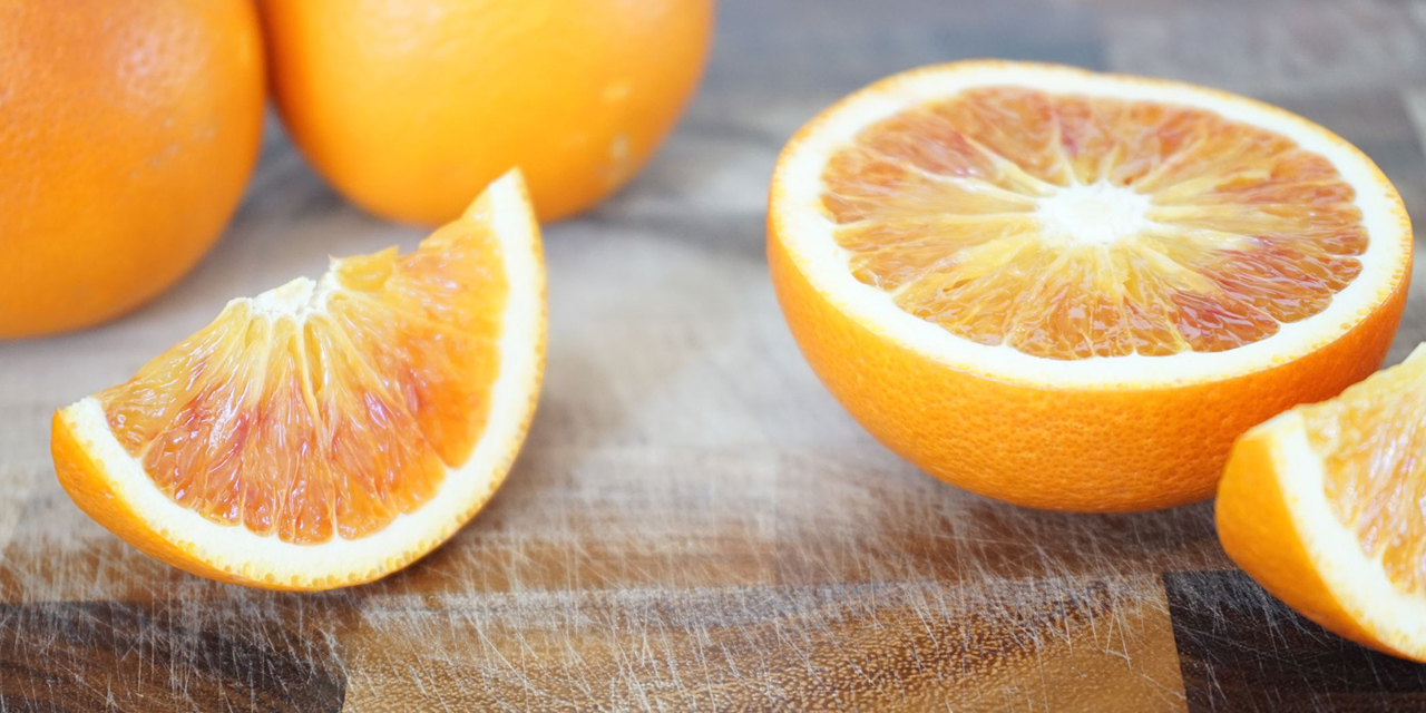 ブラッドオレンジ：愛媛で収穫されるカンキツ